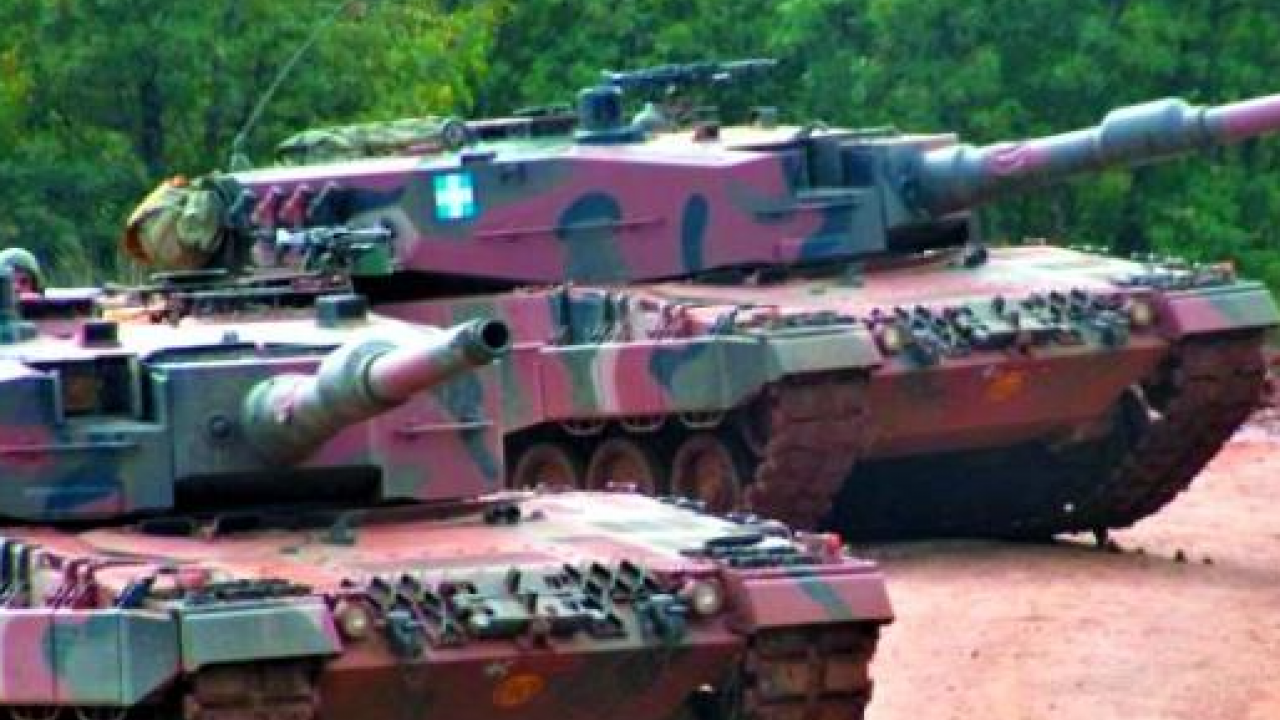 Foto - Türkiye'ye saldırı hazırlığı: Savaş tankları araziye çıkarıldı