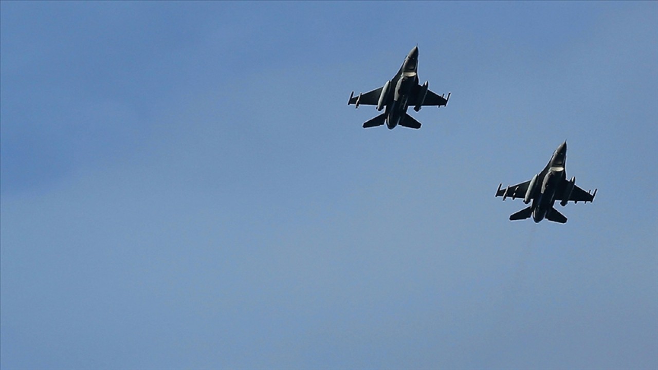 Foto - Türkiye'ye saldırı için hazırlık yapıyorlardı! Ülkede savaş sirenleri çalmaya başladı