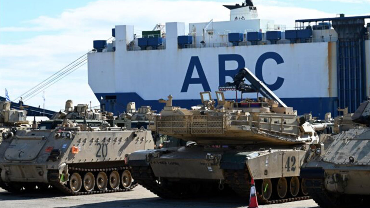 Türkiye'ye saldırmak için hazırlık yapıyorlardı! Gizemli gemi limana yanaştı, içinde çok ağır silahlar var