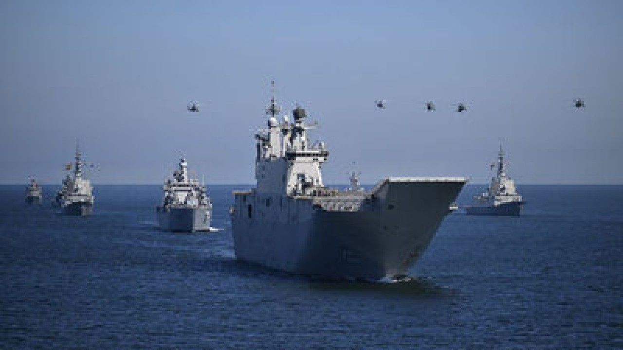 Foto - Türkiye'ye saldırmak için savaş gemisi alıyorlar! Anlaşma onaylandı