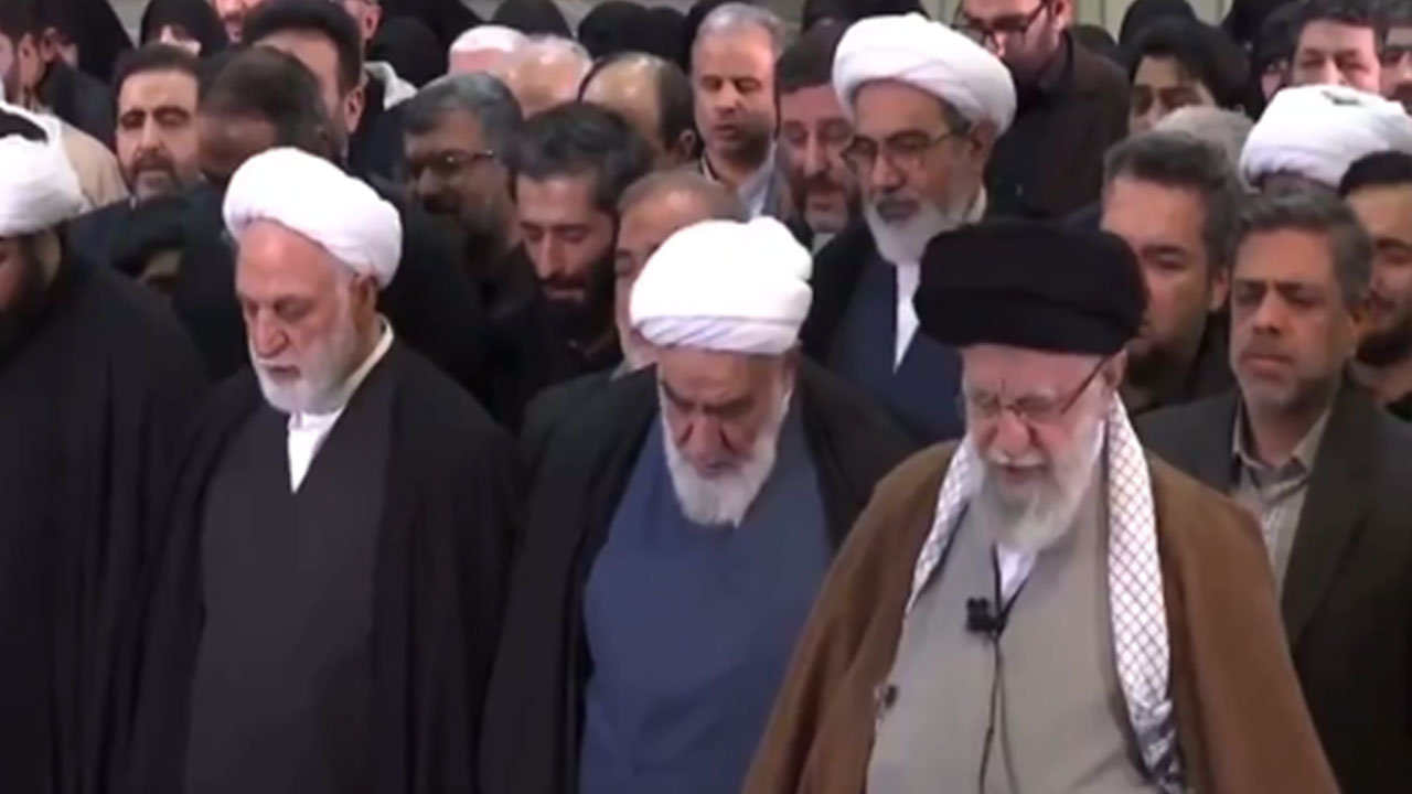 Foto - Türkiye'ye tehditler savuran Hamaney öldürülmekten korkuyor! Cenazedeki hali gündemi altüst etti