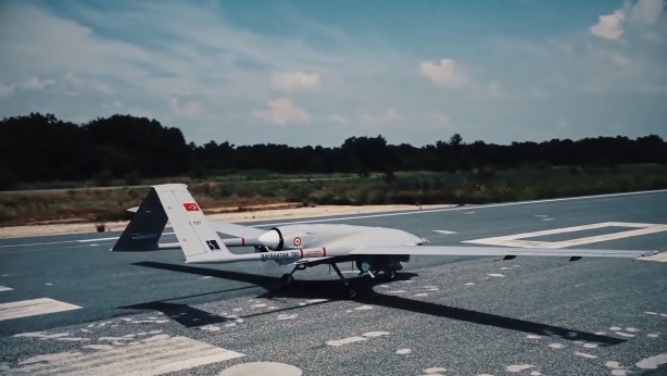 Foto - Türkiye'ye üstü kapalı Bayraktar TB2 SİHA tehdidi: Daha fazla satarsanız sorun olabilir