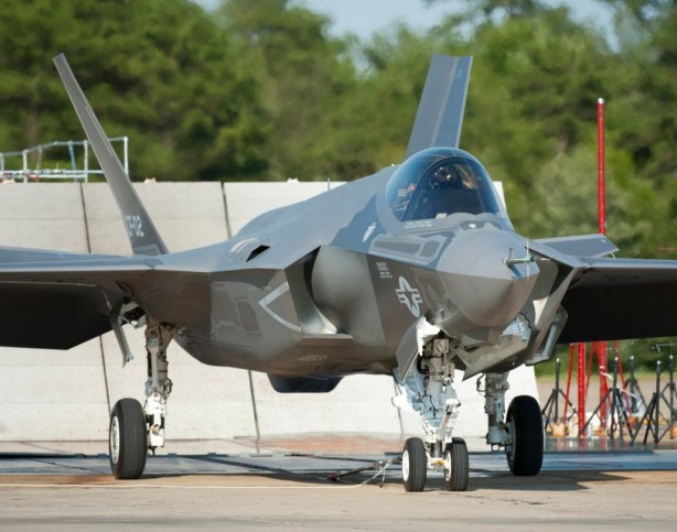 Foto - Türkiye'ye verilmeyen F-35 savaş uçakları illallah ettirdi! Hemen ülkeye çağırdılar