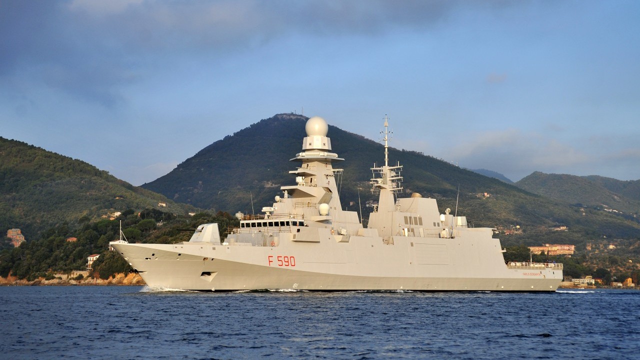 Foto - Türkiye'ye 'yakın dostumuz' diyen ülkeden flaş karar! Yunanistan'a savaş gemisi yolluyorlar