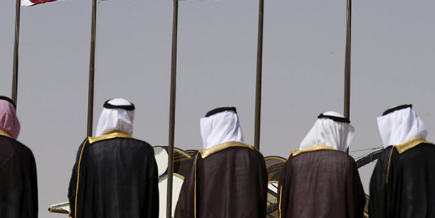 Deprem sonrası Türkiye'ye yardım eden Arap ülkeleri belli oldu! İşte o ülkeler...