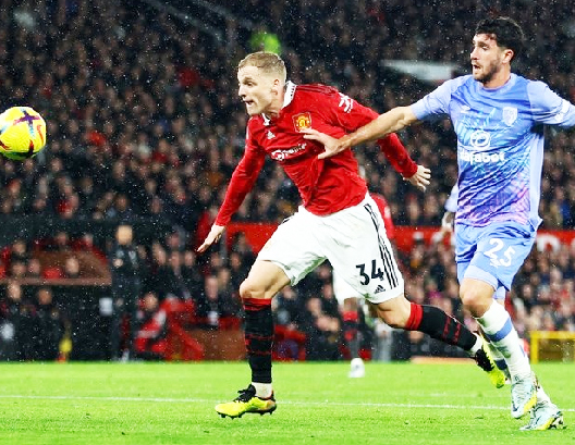 Foto - Türkiye'yi ayağa kaldıracak hamle! Bunu ilk kez yaptılar... Sivas maçında tribündeydiler!