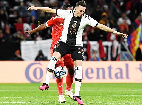 Foto - Türkiye'yi ayağa kaldıracak hamle! Bunu ilk kez yaptılar... Sivas maçında tribündeydiler!