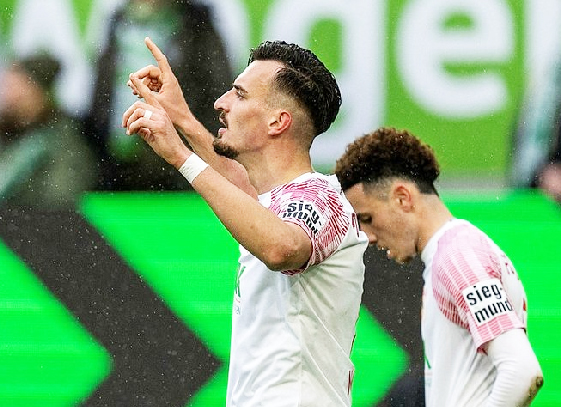 Foto - Türkiye'yi ayağa kaldıracak hamle! Bunu ilk kez yaptılar... Sivas maçında tribündeydiler!