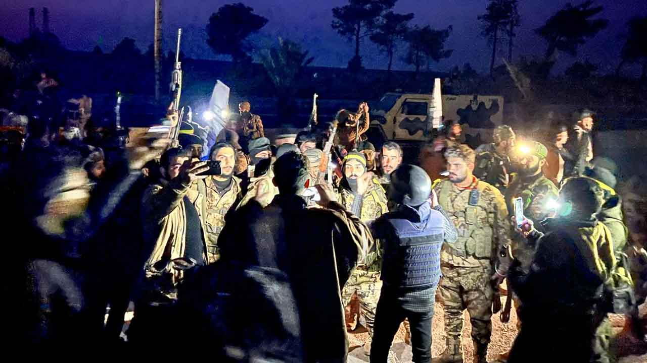 Foto - Türkiye'yi dinlemeyen Esed kaçtı