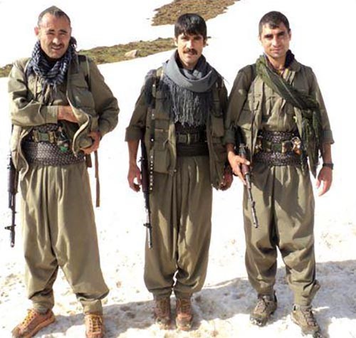 Foto - Türkiye’yi haklı çıkaran detay! Öldürülen teröristin cebinde bakın ne çıktı