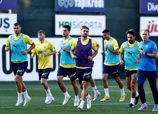 Foto - Türkiye'yi sallayacak flaş hamle! Ünlü oyuncu 'maalesef' diyerek tedirgin etti: O olay...