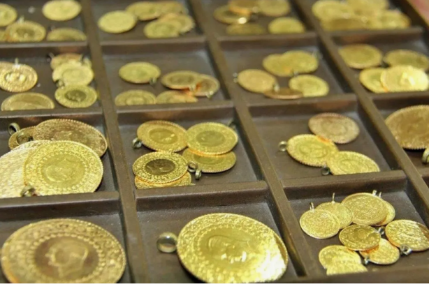 Foto - Türkiye'yi sarsan gram altın gelişmesi! Kuyumculara giden isyan ediyor: Böylesi ilk kez görülüyor