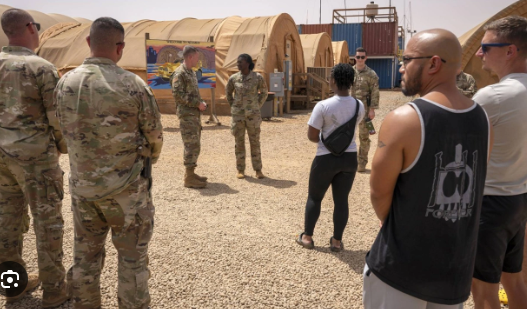 Foto - Türkiye'yi ülkelerine davet eden ülke ABD'yi kovdu! Askeri üsleri kapatıp ülkeden çıktılar