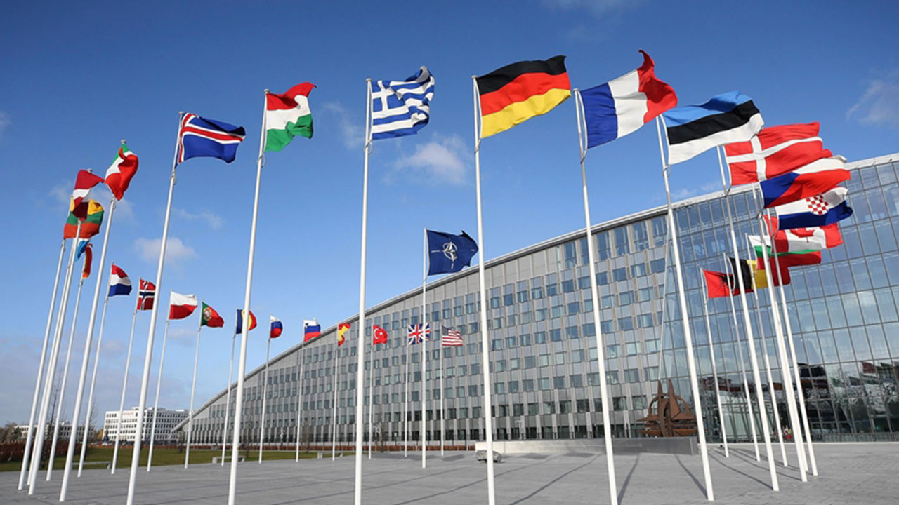 Foto - Türkiye'yi vuracaklardı! Ve itiraf geldi: Ankara her gün binlerce İHA üretiyor, bizim kapasitemiz yok