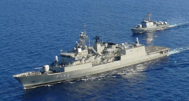 Foto - Türkiye'yi vuracaklarını söylüyorlardı! Şimdi asker bulamıyorlar: İstifalar arttı, herkes emekli oluyor