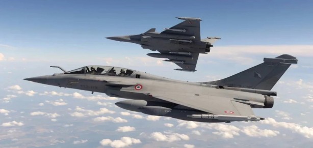 Foto - Türkiye'yi vurmaları için 4 milyar doları adeta çöpe attılar! Fransa'dan o ülkeye sinsi iltimas