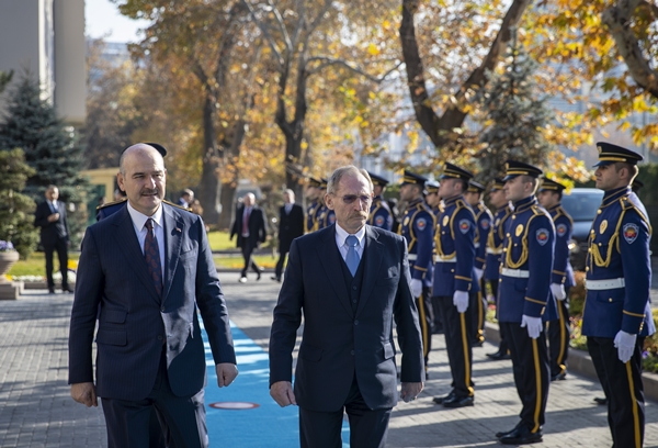 Foto - "Türkler çok başarılı" deyip açıkladı: Biz hazırız