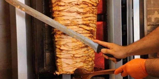 Foto - Skandal! "Türkler domuz etli döner yemeye başladı"