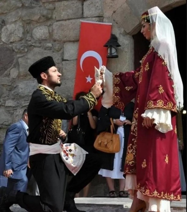 Foto - Türkler eskiden ne giyerlerdi! İşte il il geleneksel kıyafetler