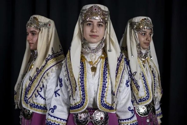 Foto - Türkler eskiden ne giyerlerdi! İşte il il geleneksel kıyafetler