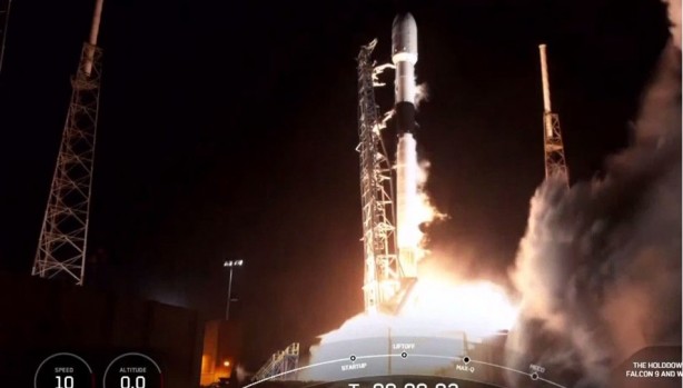 Foto - TÜRKSAT 5A’dan sonra yeni hedef sevindirdi! Hazımsız sunucu ‘fırlatma’ya trip attı