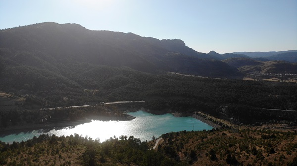 Foto - Turkuaz rengiyle hayran bırakan gölet: Değirmendere