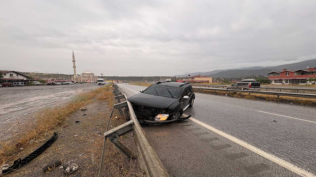 Turuncu kodla uyarılan ilçede facia! Kuvvetli yağış D100'ü savaş alanına çevirdi!