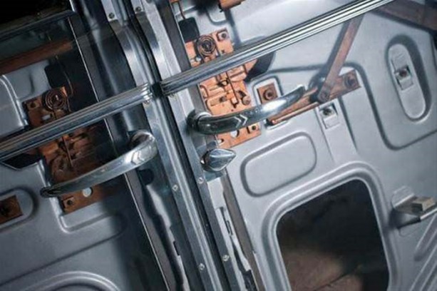 Foto - Türünün tek örneği; ''Şeffaf Otomobil''