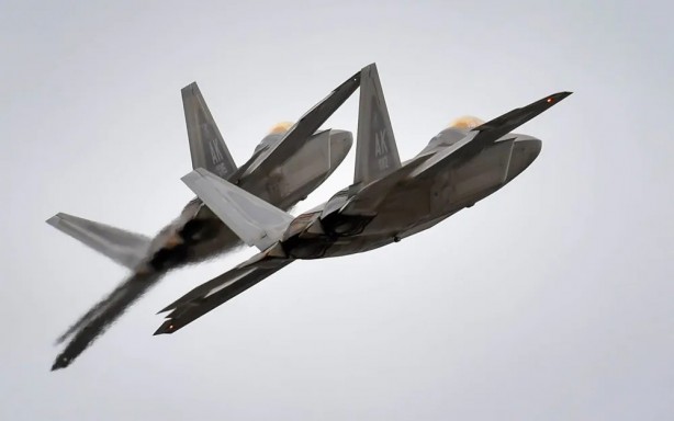 Foto - TUSAŞ'ın açıklaması gündemdeki yerini koruyordu! 6. nesil savaş uçağı projesini acil olarak askıya aldılar