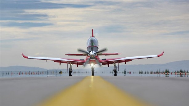Foto - TUSAŞ'tan HÜRKUŞ bombası! Ülke belli oldu