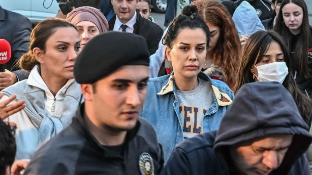 Foto - Tutuklama kararı sonrası ifşa etti, yer yerinden oynadı! Dilan Polat'ın yakın arkadaşından şok iddia! Hakikaten büyük rezillik