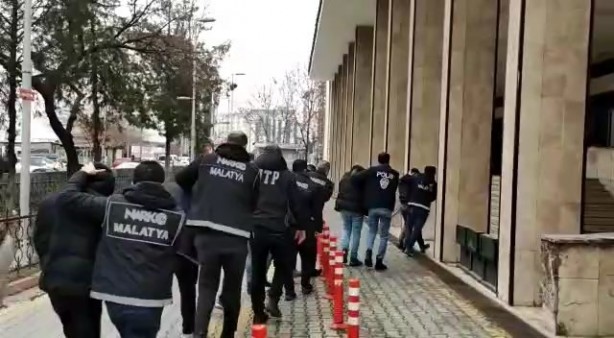 Foto - Tutuklandılar! Asın bu şerefsizleri