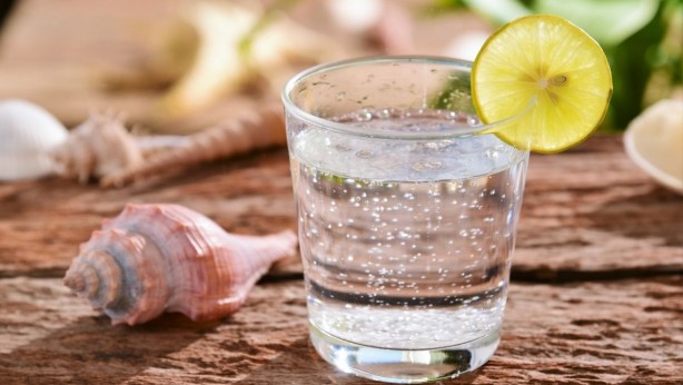 Tütün kadar zehirli: güzel enerji veriyor diye soda içiyoruz ama enerji tüketimi ve harcamasında dengesizliğe yol açıyor