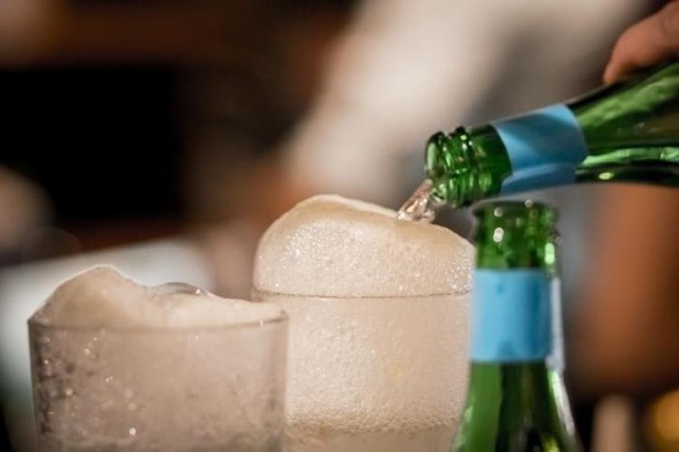 Foto - Tütün kadar zehirliymiş: Bardak bardak içiyoruz ama tansiyonu, şekeri tavan yaptırıyor