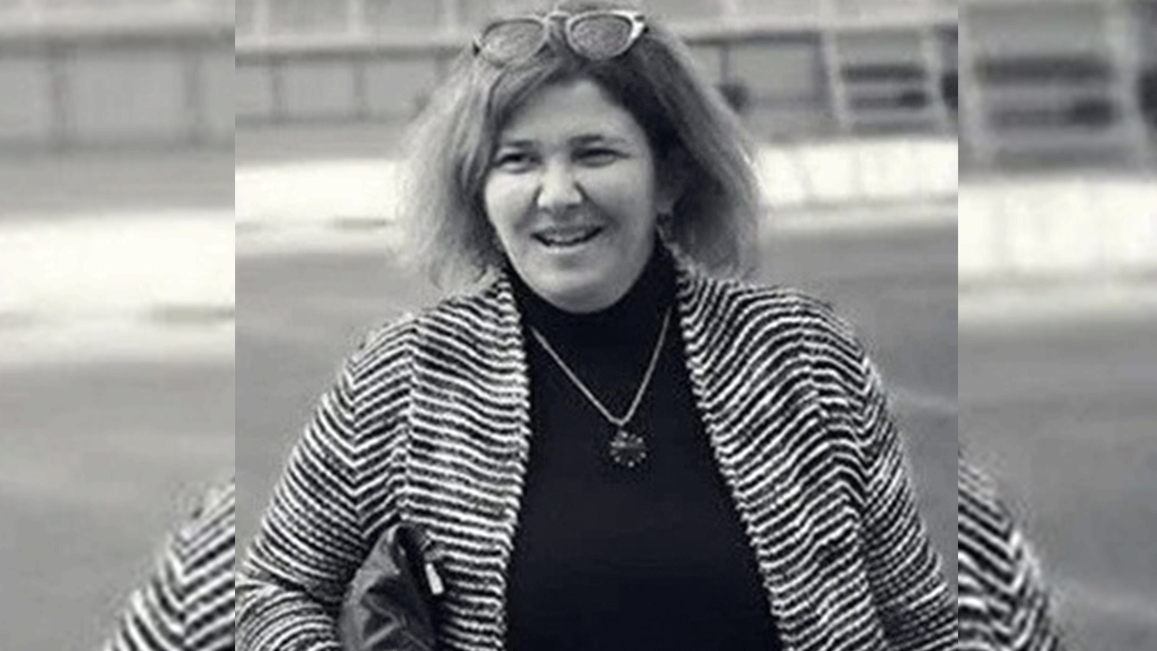 Tüüh senin suratına! Senin gibi okul müdürü yerin dibine batsın