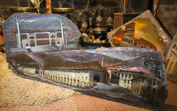 Foto - Tuval yerine bakın ne kullanıyor!