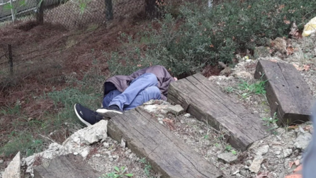 Foto - Tuvaletini yapmak için girdiği mezarlıkta feci son