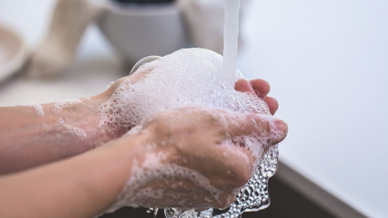 Foto - Tuvaletten çıkarken bile yıkamıyorlar! Avrupa’nın en kirli ülkesi belli oldu