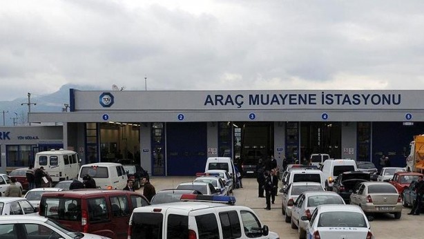 TÜVTÜRK’ten araç muayene skandalı! Otomatik vites arabası olan, hapı çok fena yutabilir
