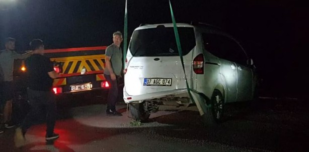 Foto - Tüyler ürperten cinayet! Kaza yapan araçta acı detay