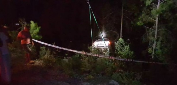 Foto - Tüyler ürperten cinayet! Kaza yapan araçta acı detay