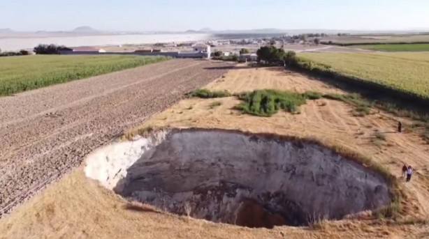 Foto - Tüyler ürperten hikaye! Rüya gördü sabah dışarı çıkınca şaşkına döndü