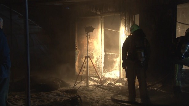 Foto - Tuzla'da konteynerde yangın paniği