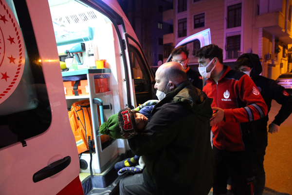 Foto - Tuzla'da korkutan yangın