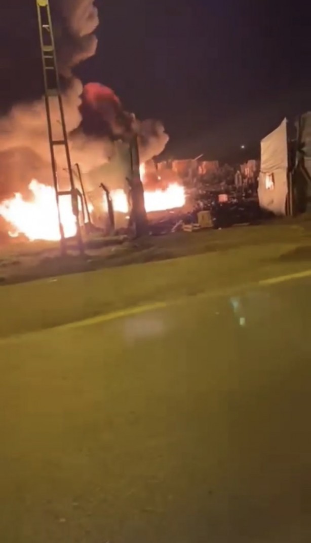 Foto - Tuzla’da plastik imalathanesinde korkutan yangın: 3 yaralı