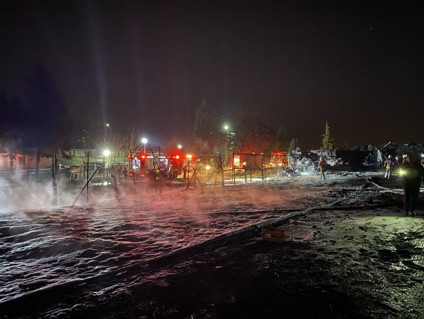 Foto - Tuzla’da plastik imalathanesinde korkutan yangın: 3 yaralı
