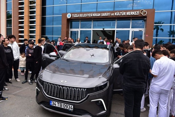Foto - Tuzla’da Togg’a yoğun ilgi