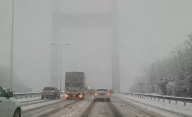 Foto - Twitter'da büyük tepki! Kar yağdı İBB sadece seyretti