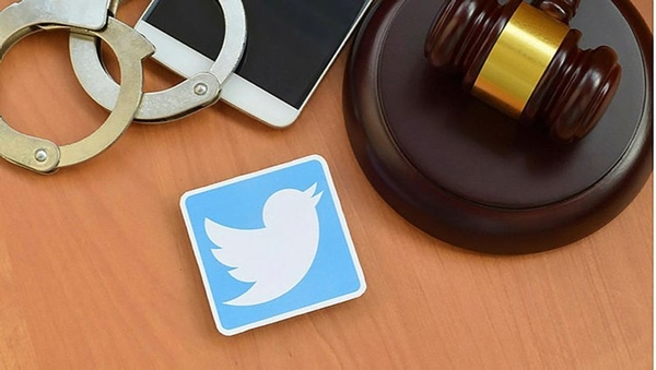 Foto - Twitter'ın yeni skandalı patladı! Resmen ABD istihbaratının maşası çıktılar