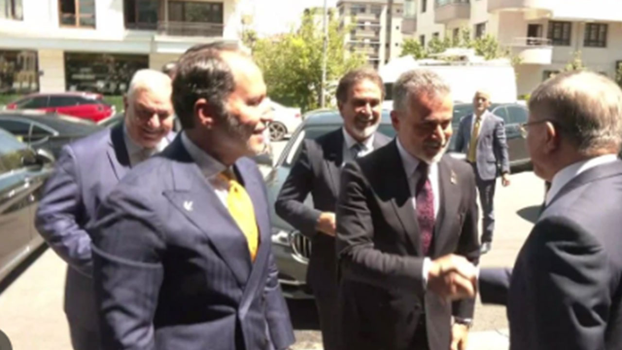 Foto - Üç ayda üçüncü ziyaret! Kulislerden sızdı: Yeniden Refah Partisi'ne 'birleşelim' teklifi yapacaklar